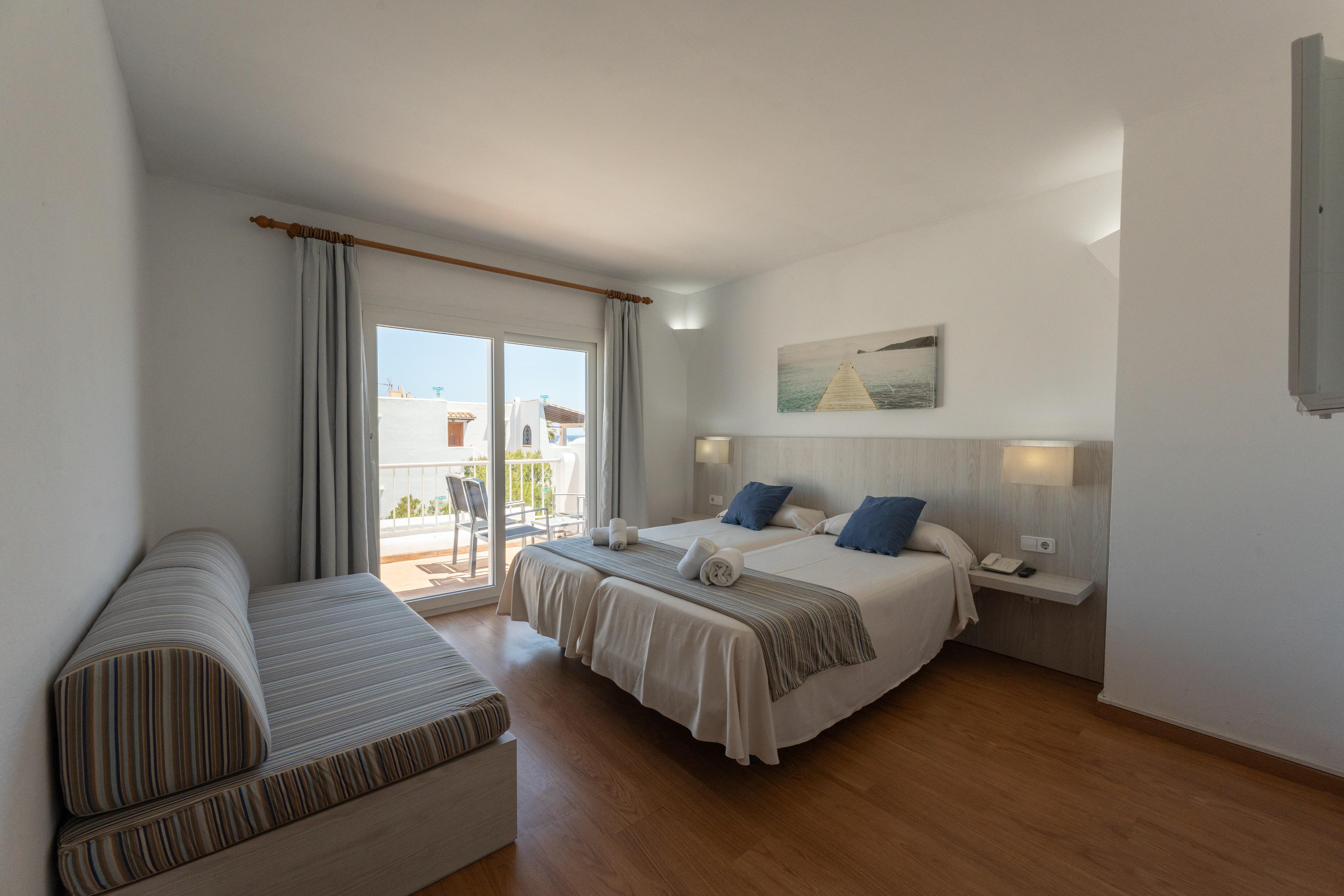 Basic, Apartment, Balcony or Terrace