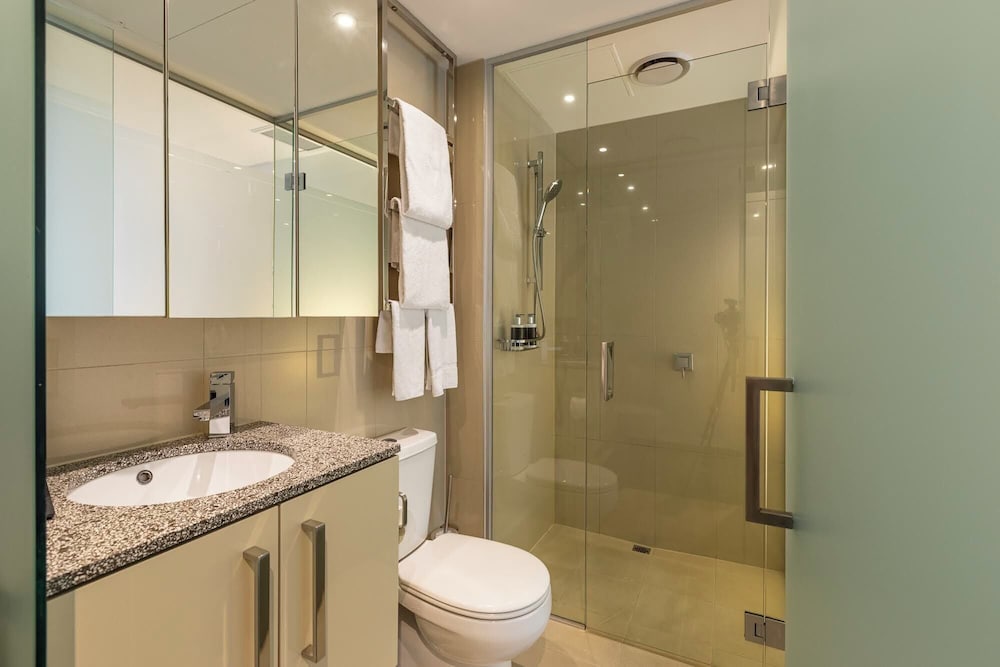 MainStay Suites Hawthorn 46/48