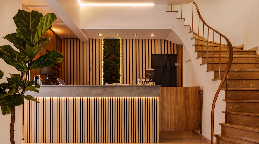 Athens Odeon Hotel 7/69