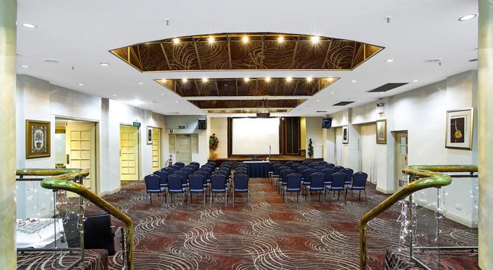 Mercure Maitland Monte Pio 9/50