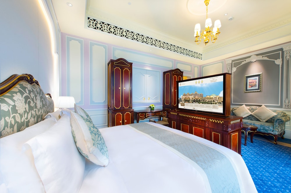 SUPERIOR, DOUBLE OR TWIN BED, BALCONY