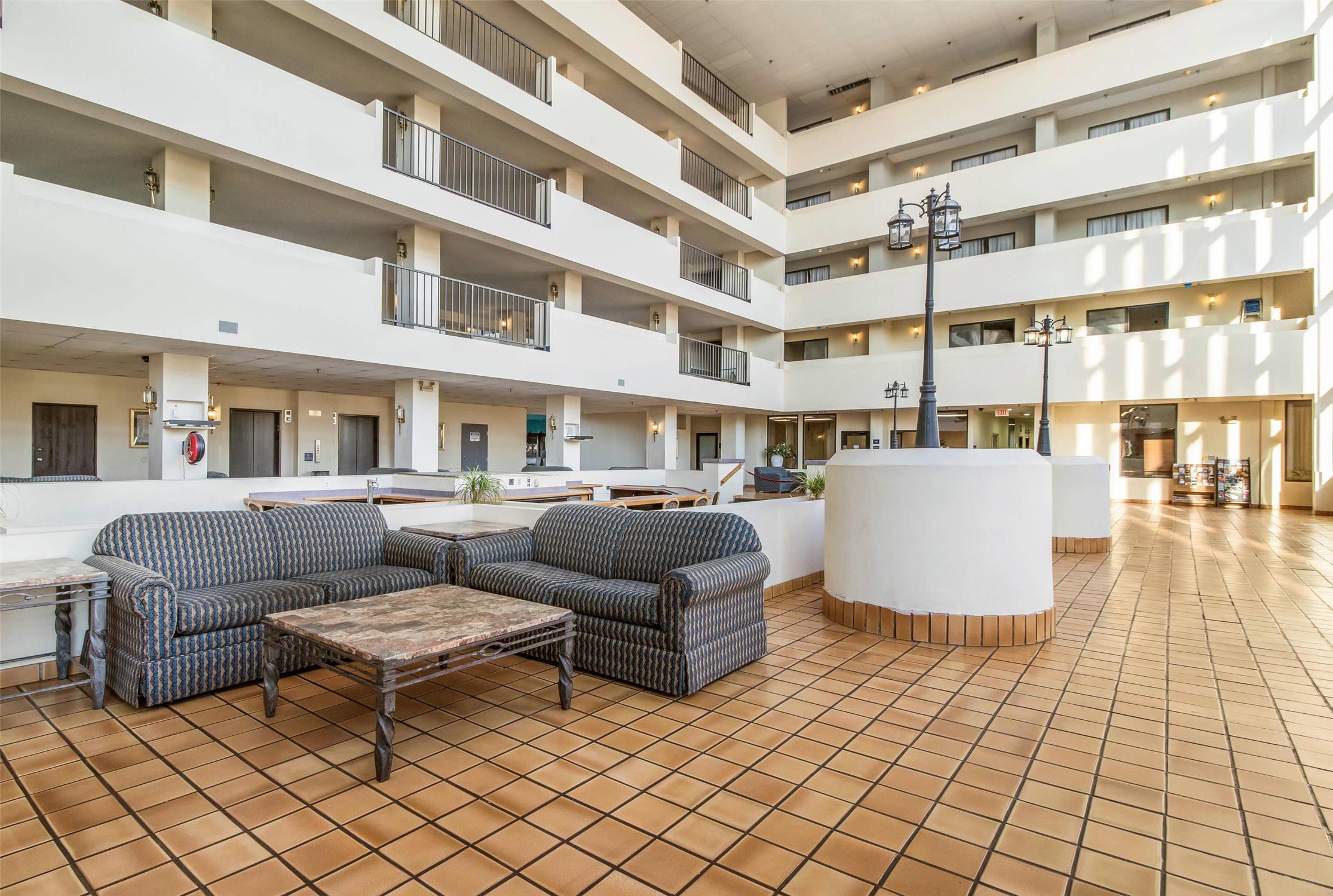 Clarion Hotel Jackson Northwest 20/32