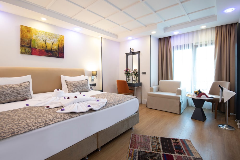 Antusa Design Hotel and Spa 57/65