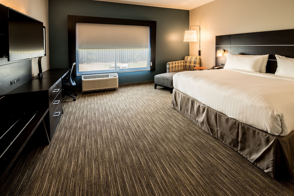 HOLIDAY INN EXPRESS NORTH AUGUSTA 17/55