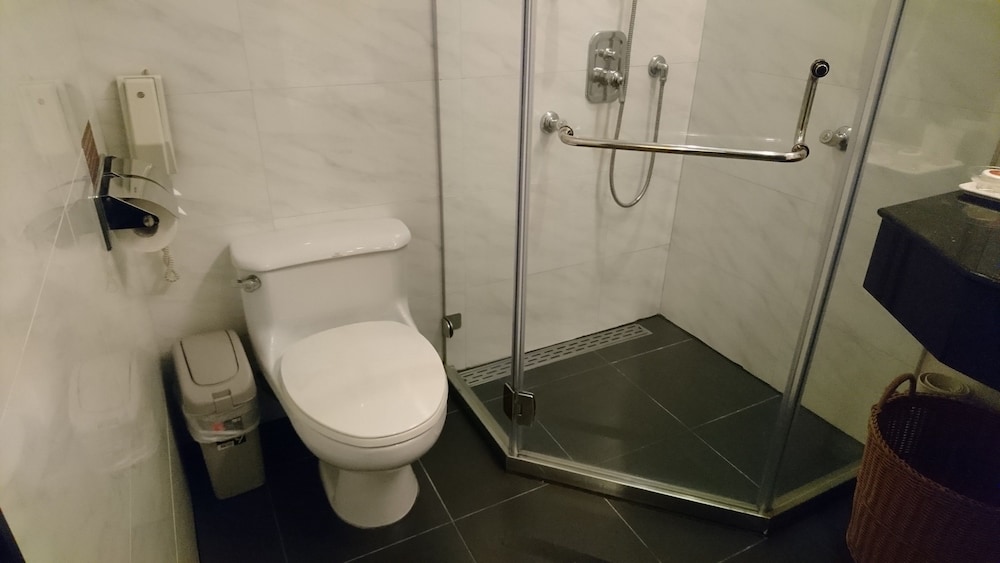 Taipei International Hotel 54/58