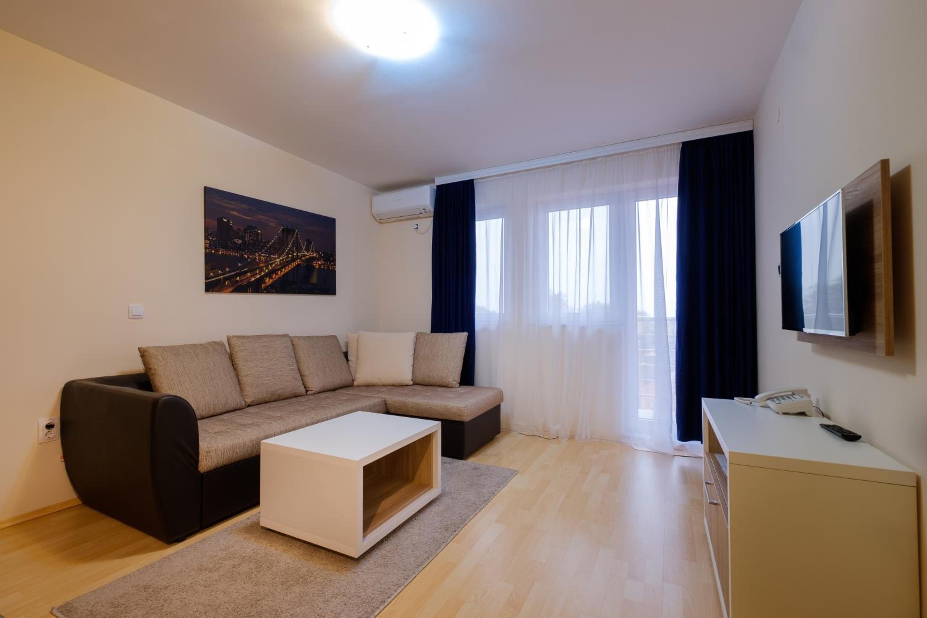 Airport Garni Hotel Belgrade 39/58