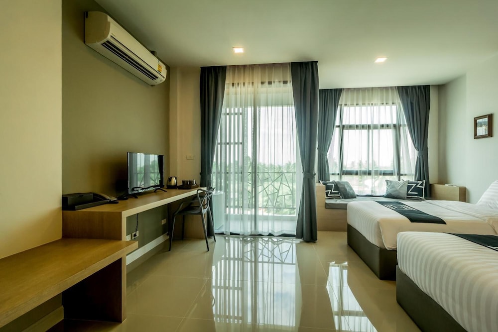 Triple Z Hotel 22/56