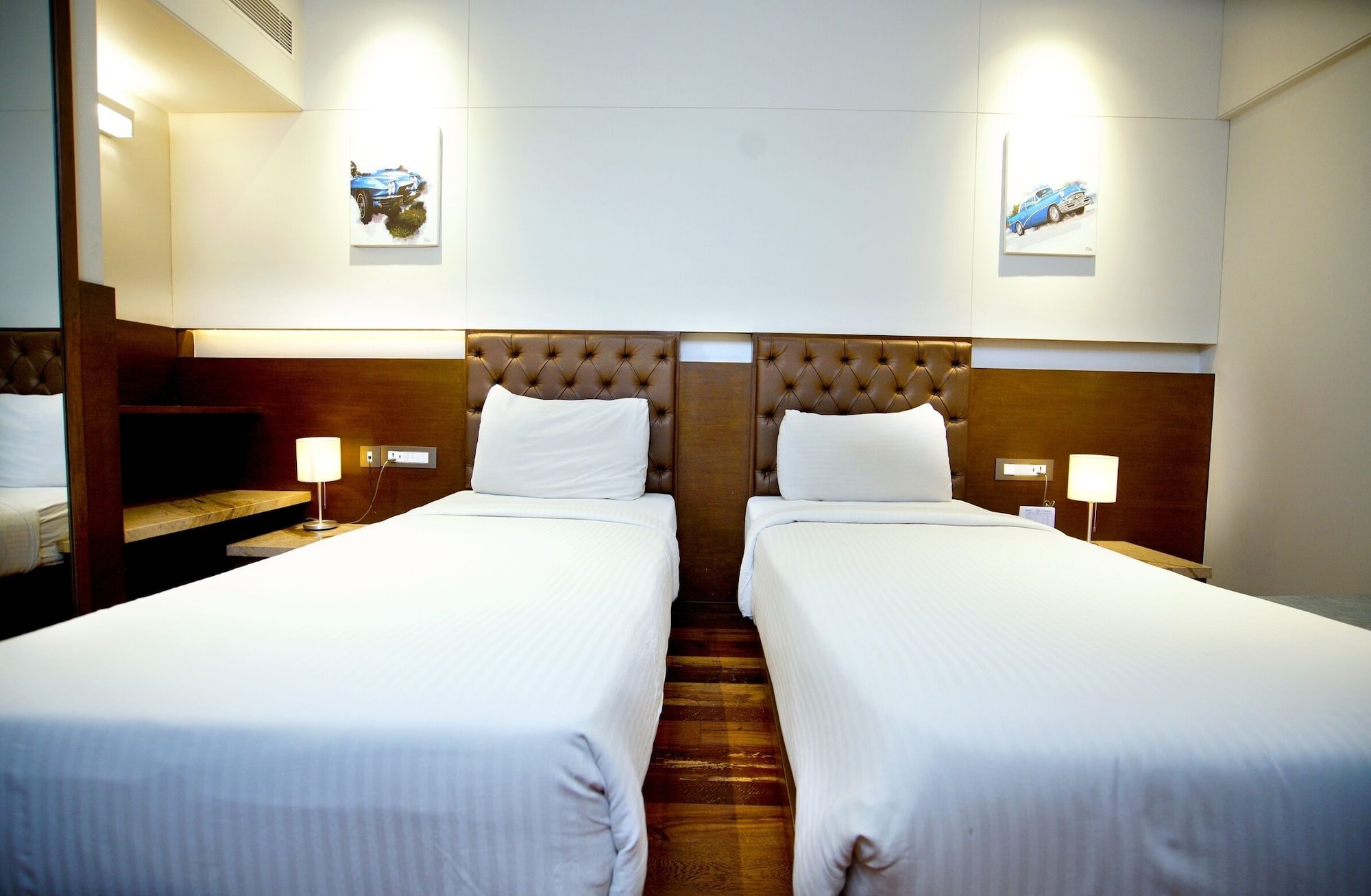 SIGNATURE, TWIN BEDS