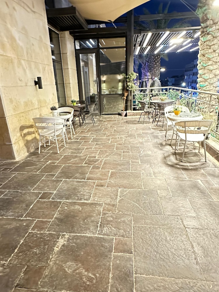 Londrina Hotel Amman 31/33