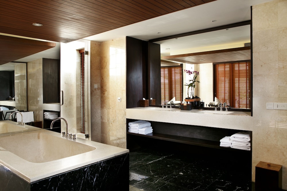 Sanctoo Suites And Villas 13/76