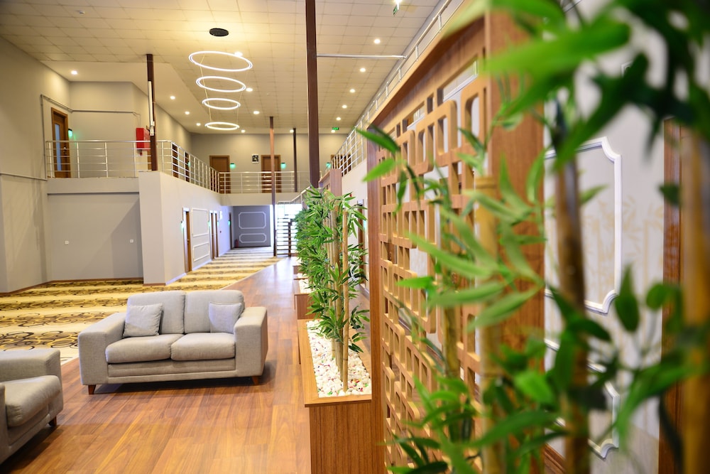 Privado Hotels 33/50