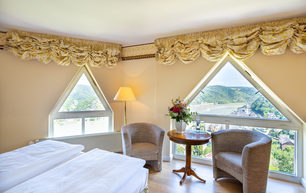 Hotel Schloss Rheinfels 11/22