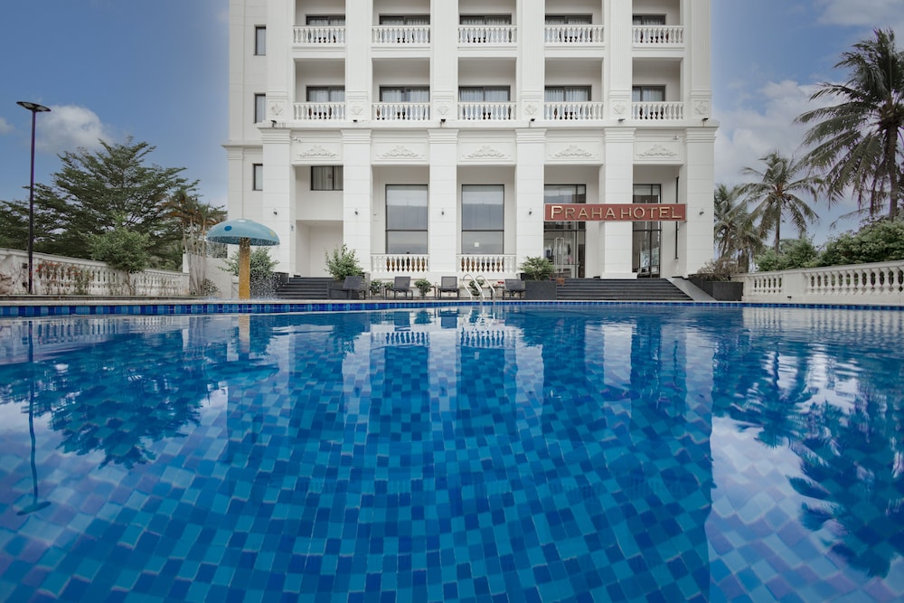 Praha Hotel Phu Quoc 4/66