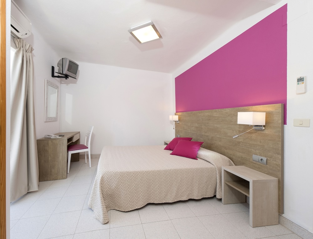 Hostal Mari 11/50