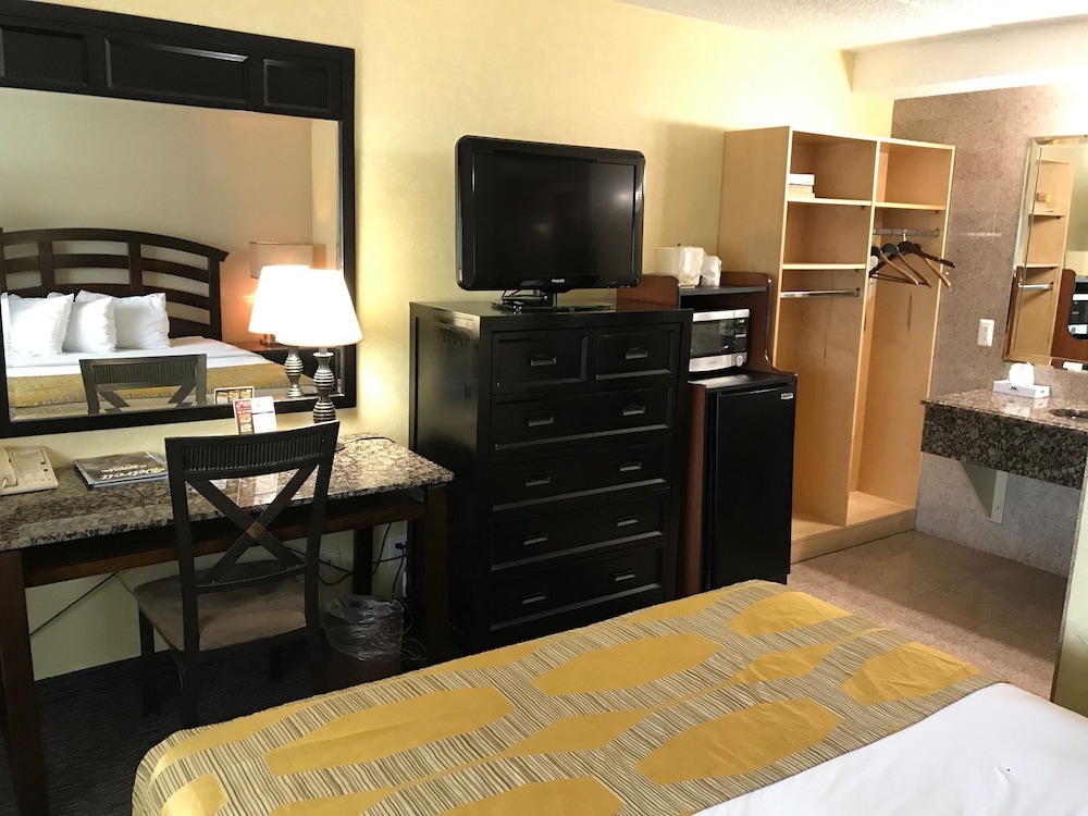 Marvin Apos S Garden Inn 5/47