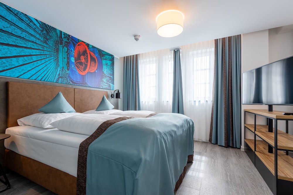 Trip Inn Living and Suites 13/42