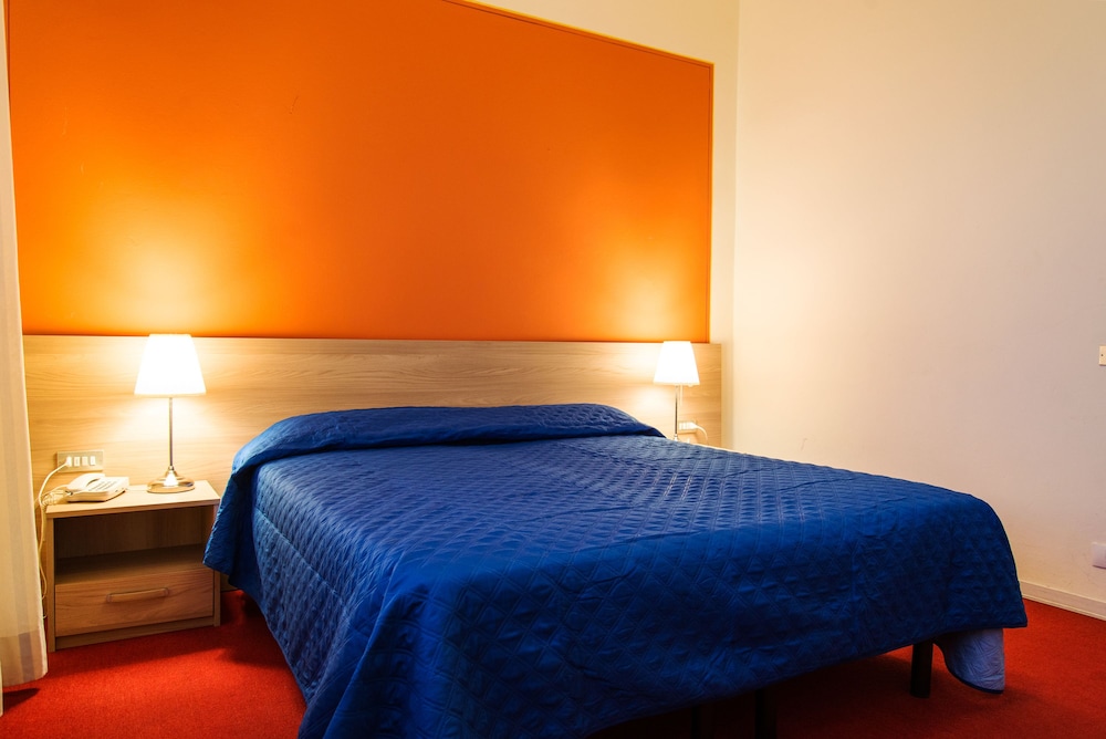 Hotel Cavalieri Del Tau 12/50