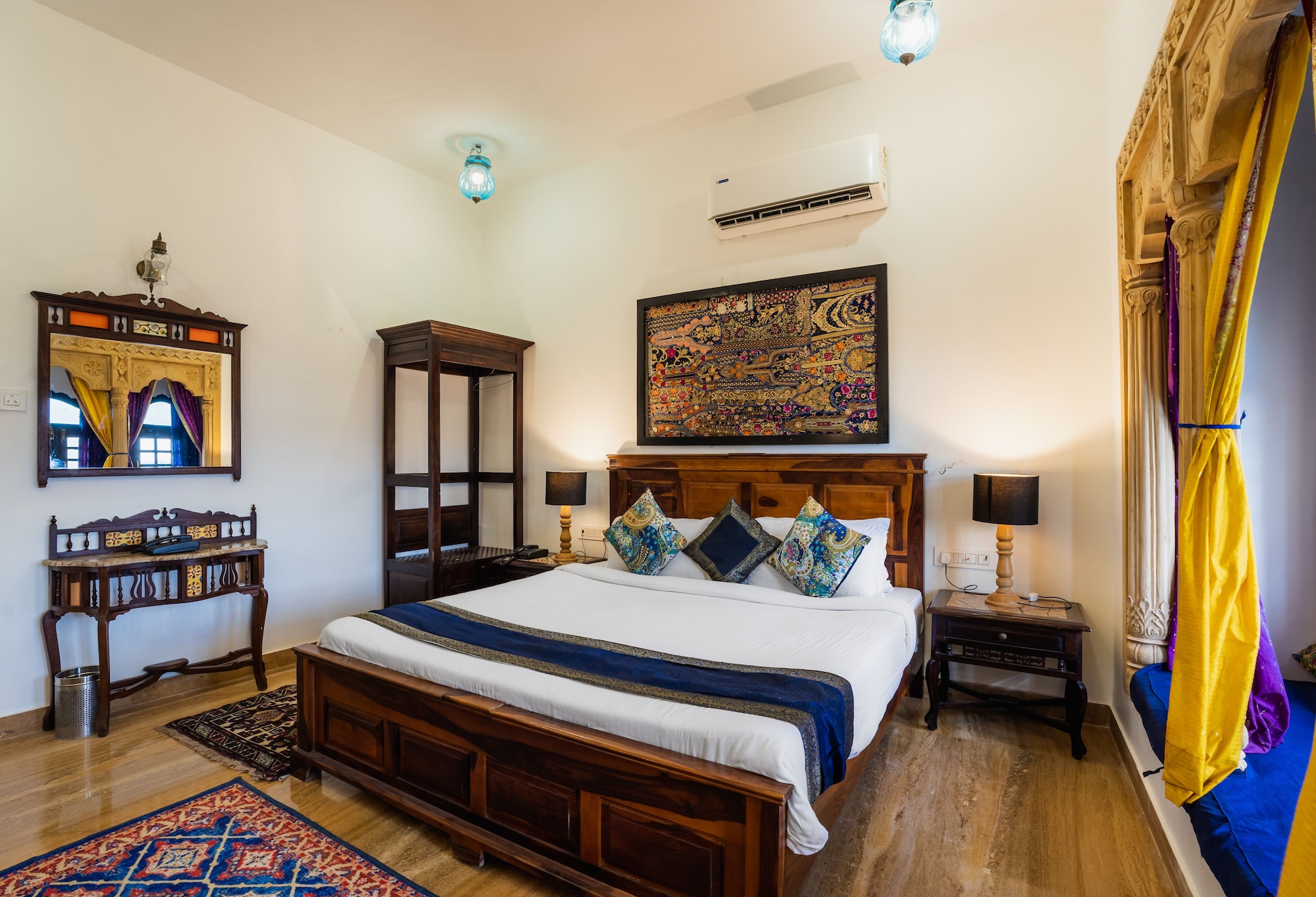 SUPERIOR, DOUBLE BED