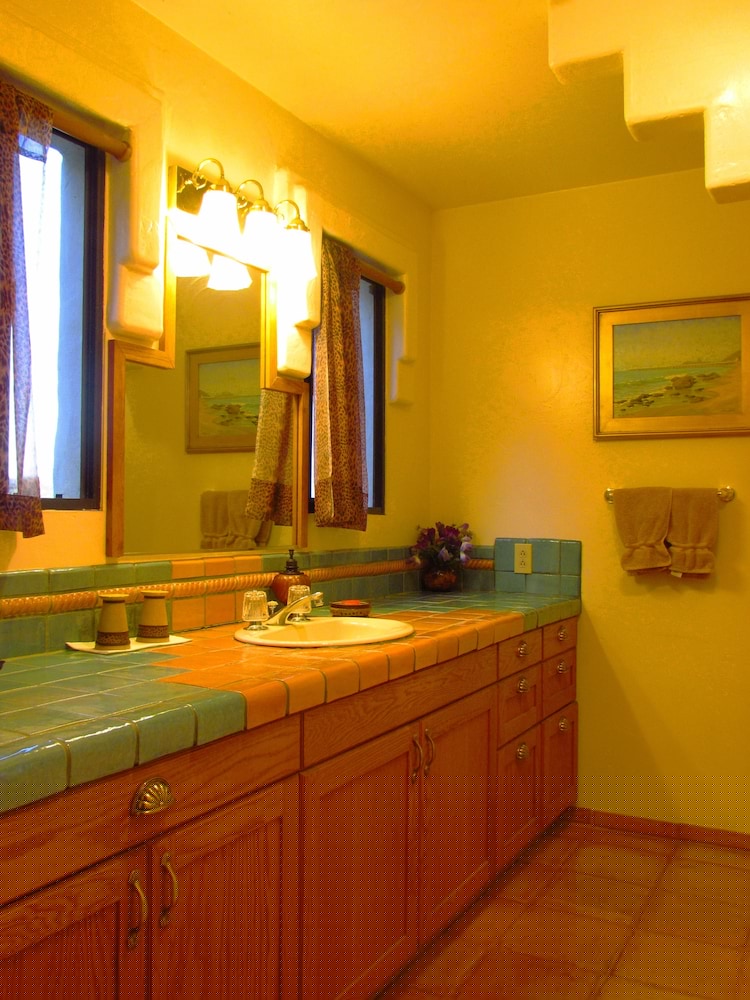 Topanga Canyon Inn Bed and Breakfast 22/49
