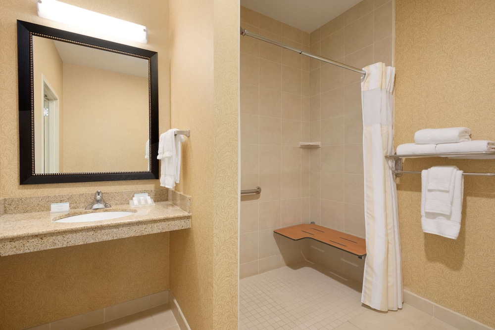 Hilton Garden Inn Palm Coast Town Center 13/39