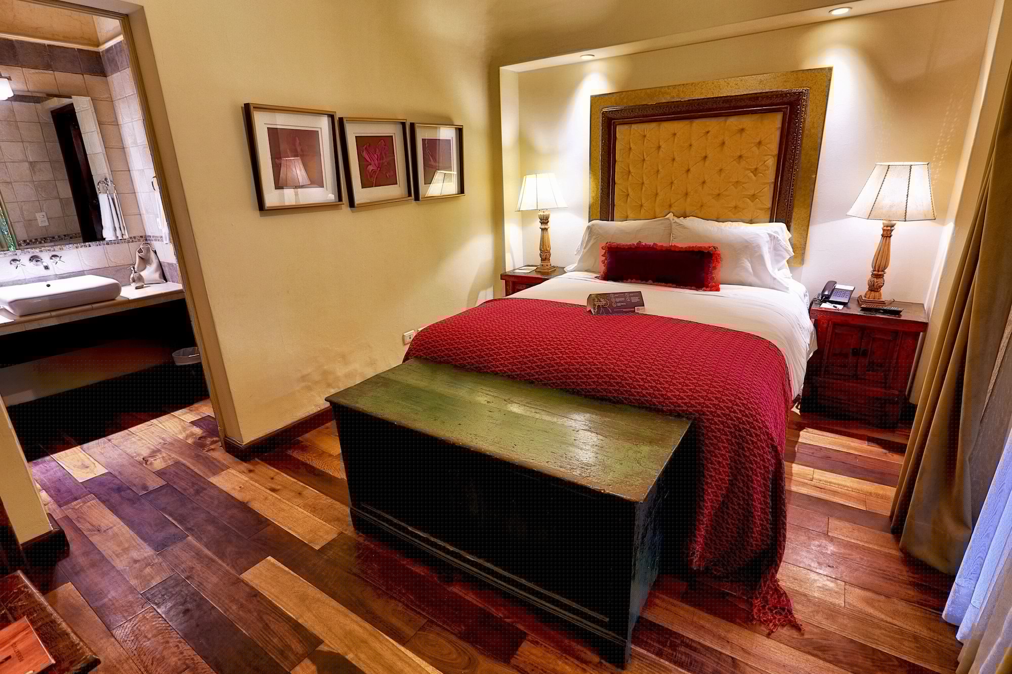 SUPERIOR, DOUBLE BED