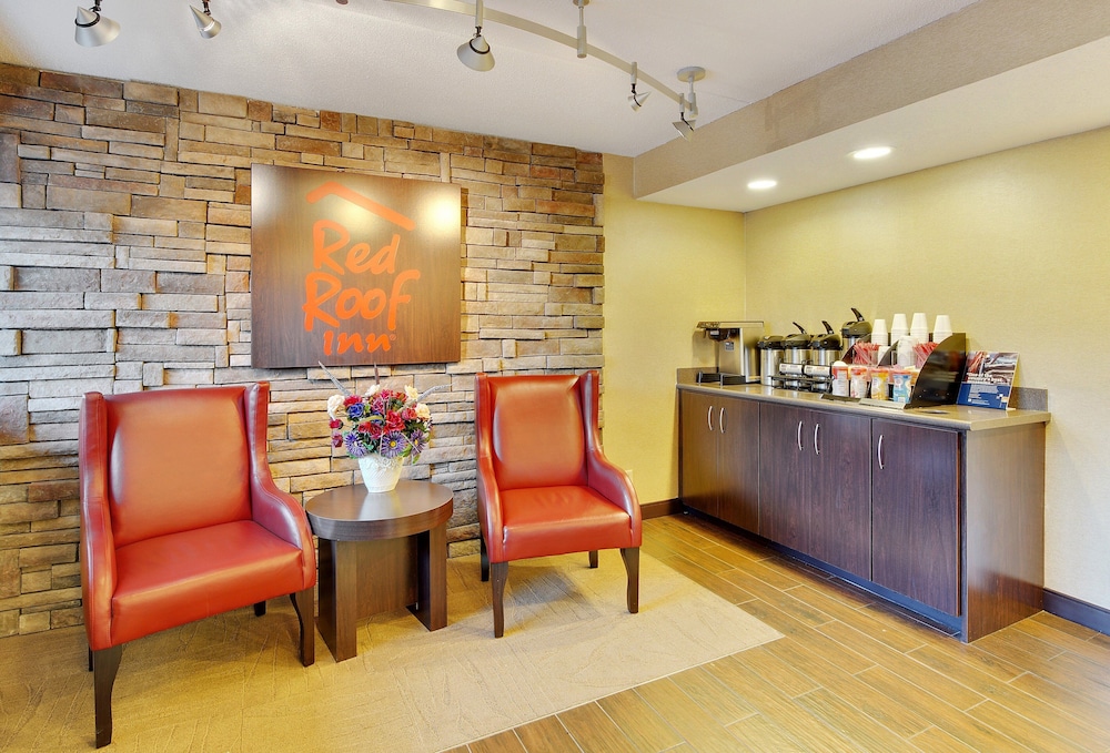 Red Roof Inn Detroit - Dearborn/Greenfield Village 24/25