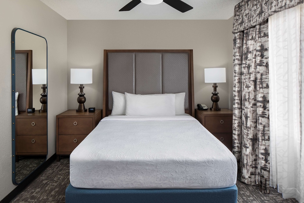Homewood Suites by Hilton Orland Park 11/39