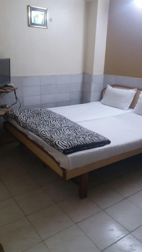BASIC, DOUBLE BED