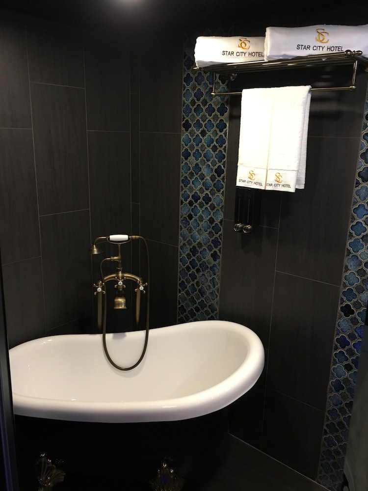 Star City Hotel - Causeway Bay 31/34