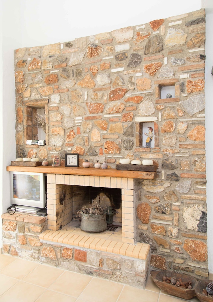 Tholaria Boutique Hotel 9/50