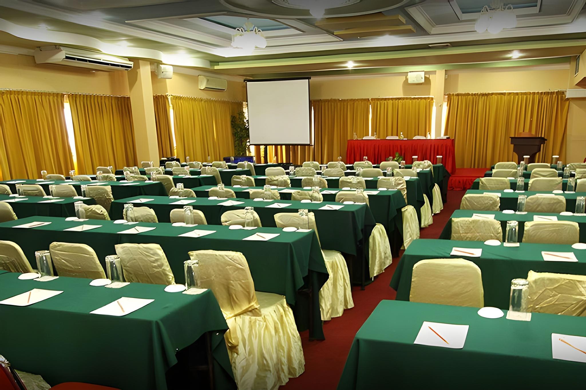 Hotel Grand Antares 43/50