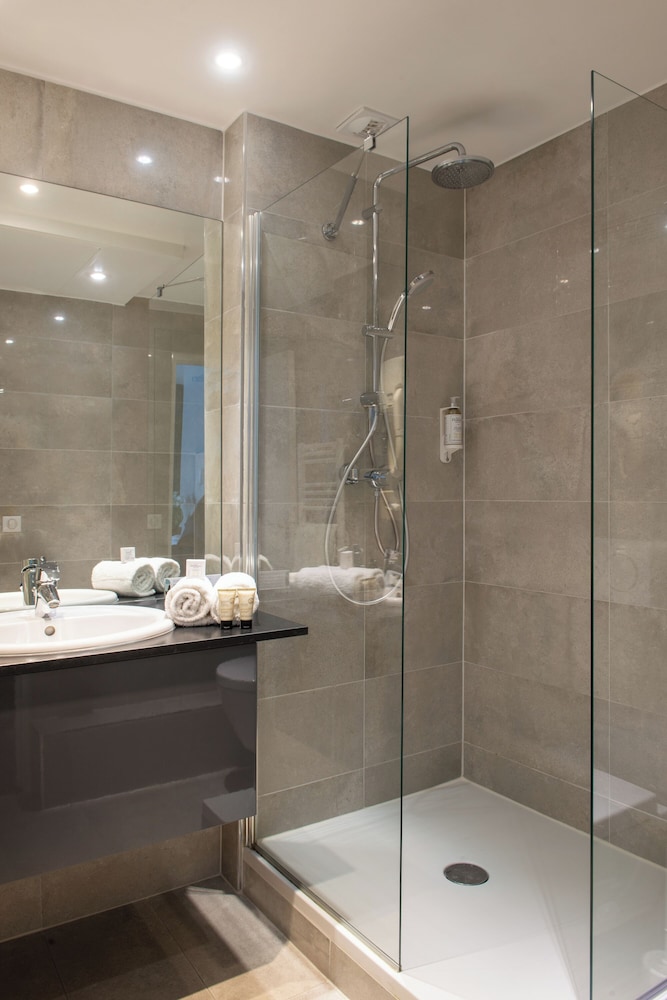 Hotel La Regence Etoile 49/50