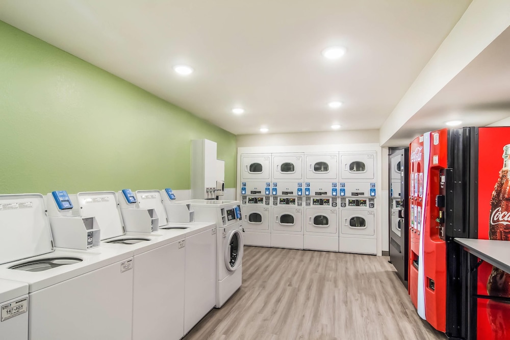 WoodSpring Suites Jacksonville Baymeadows 45/59