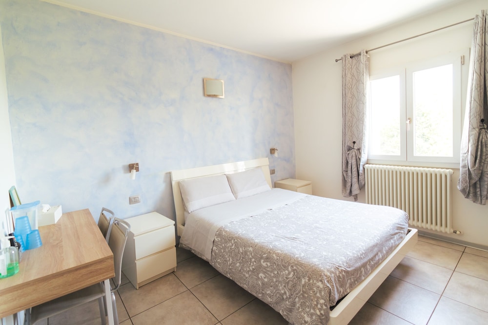 B&B Il Giardino Di Rebecca 15/89