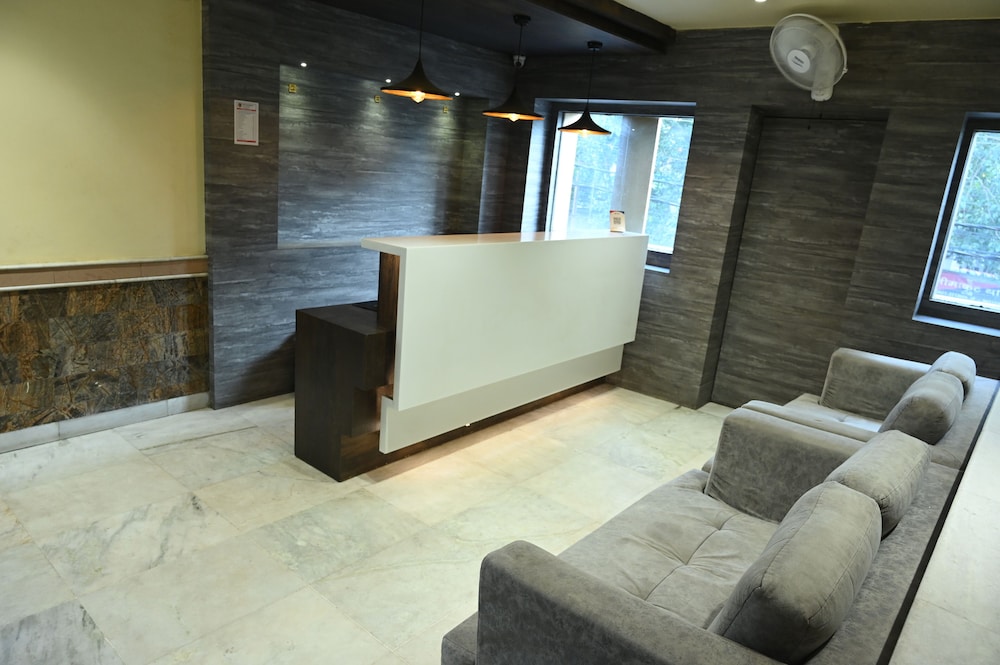 Oyo 3993 Hotel Churuwala Inn 7/54