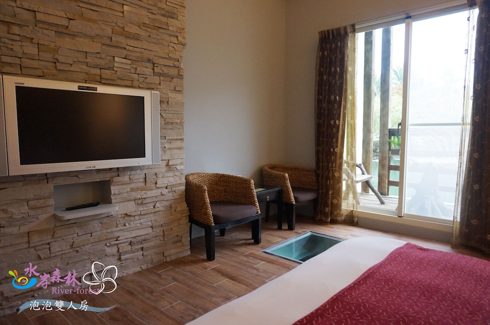 River Forest Resort Hotel 56/76