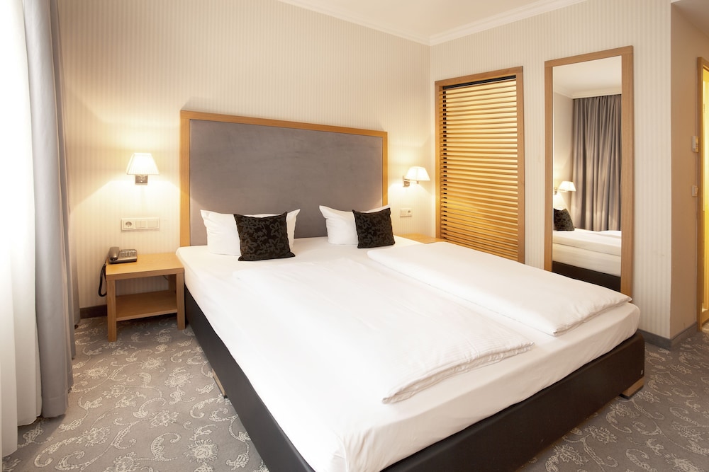 STANDARD, DOUBLE BED