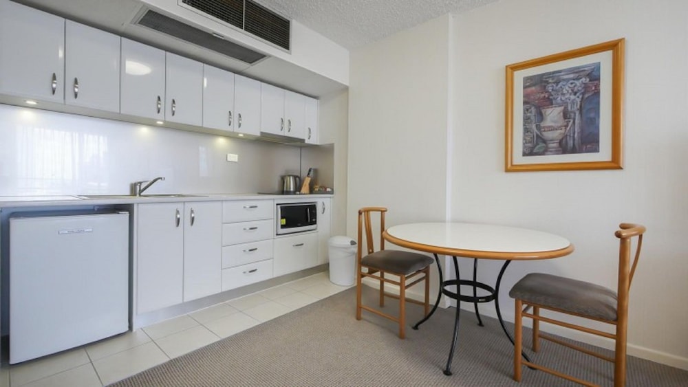 The Summit Apartments 12/67