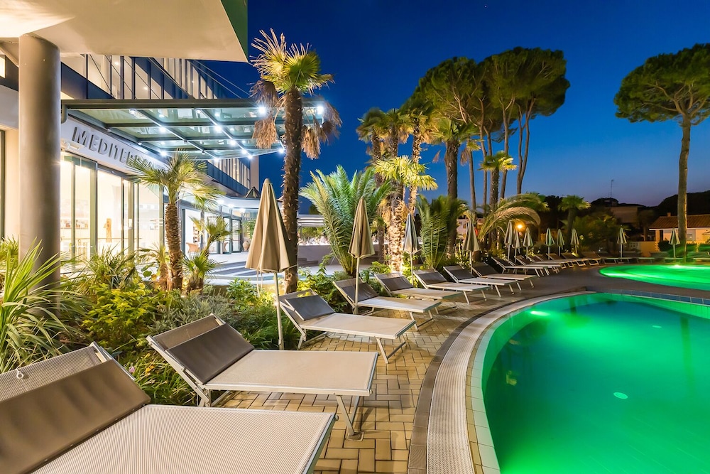 Mediterranee Family Hotel Spa 49/50