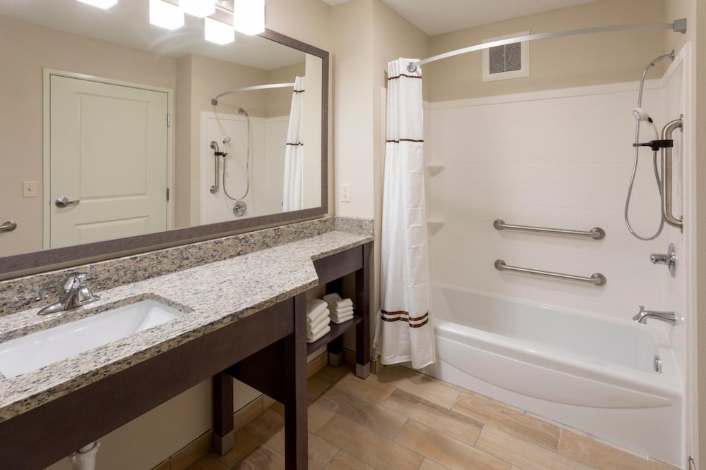 GrandStay Hotel & Suites Cannon Falls 37/40