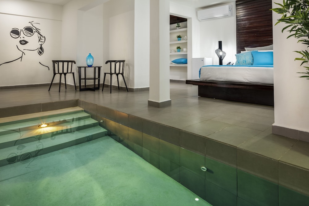 AHNVEE RESORT & SPORTS 27/52