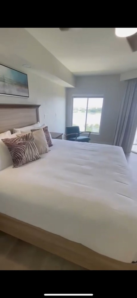3 Bedrooms, Villa, King Bed, 1 Queen and 2 Double Beds, Resort View