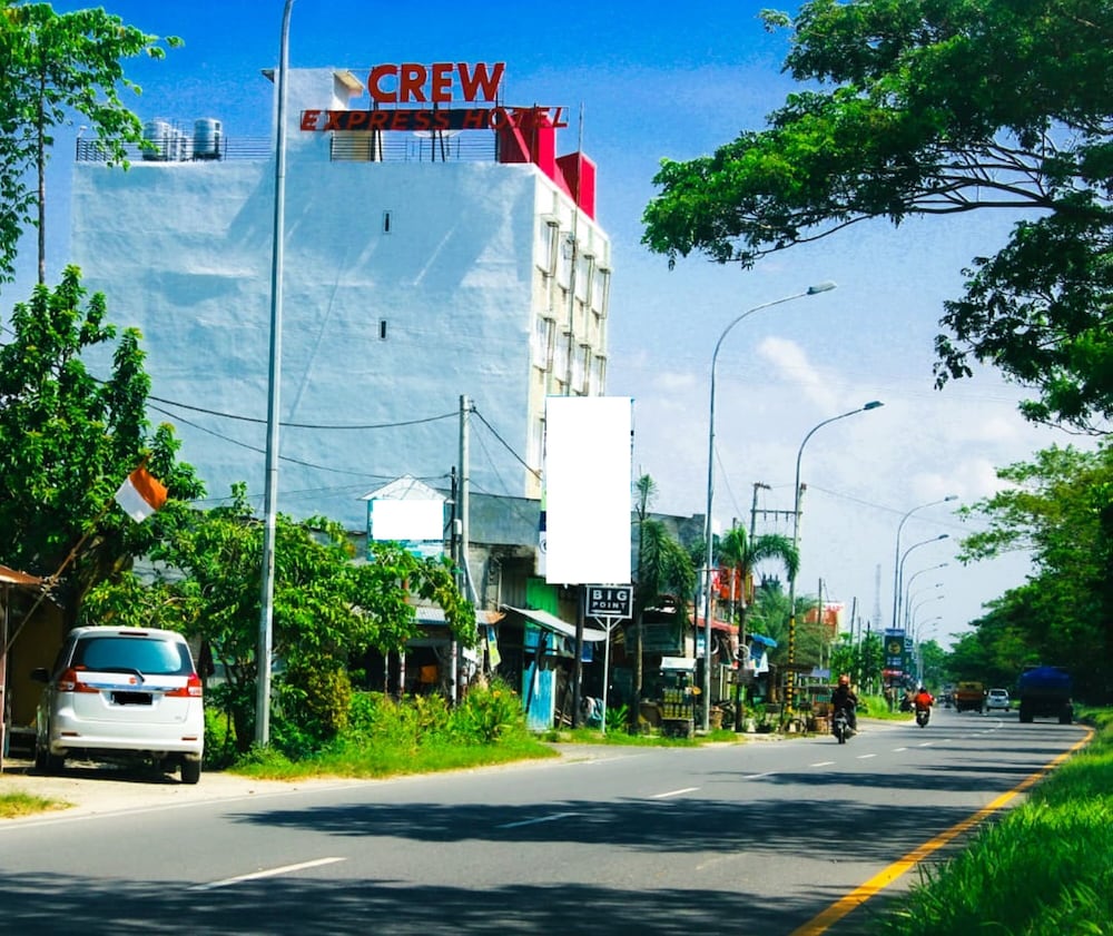 Crew Express Hotel 31/54