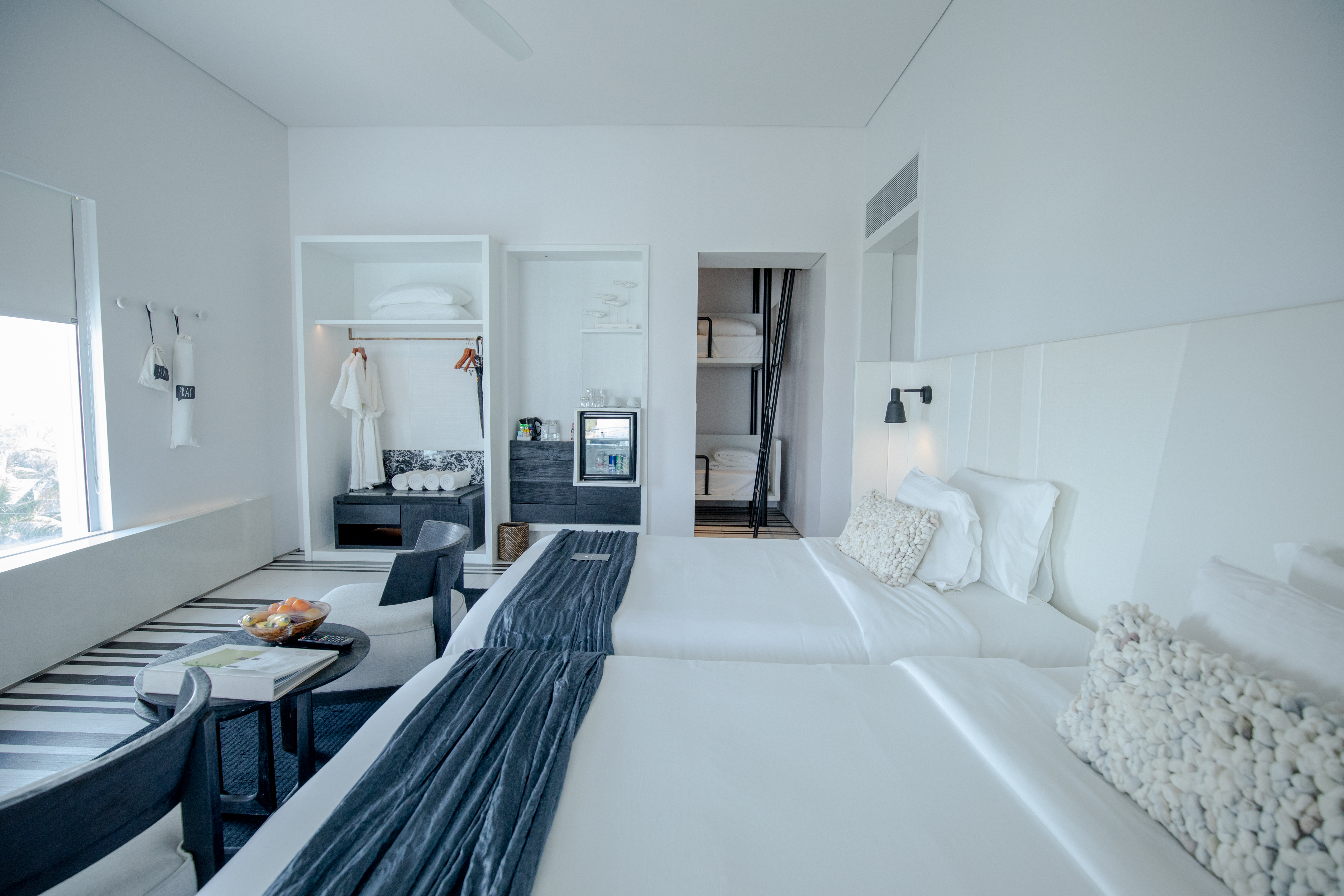 Pool, Family, Suite