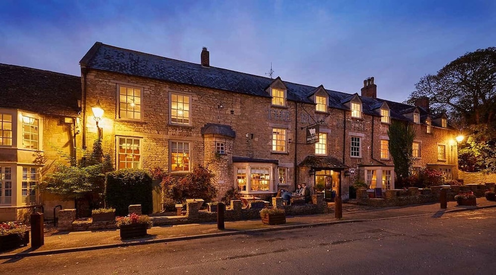 The Bull Hotel 1/47