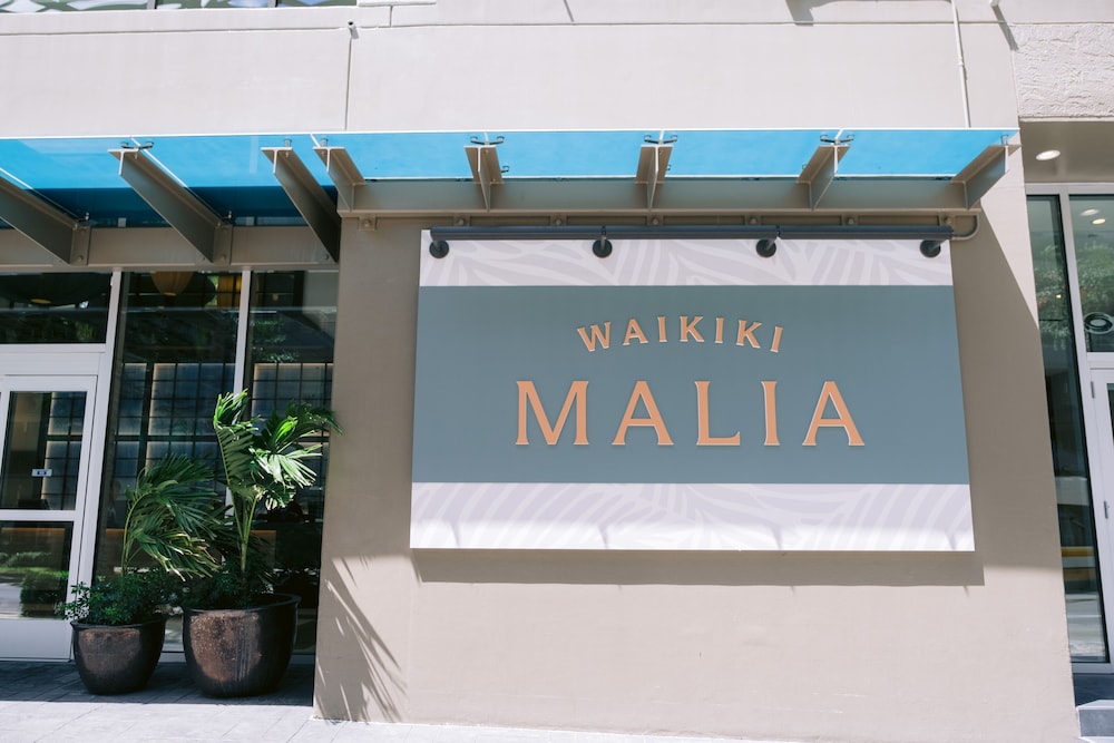 Waikiki Malia 7/69