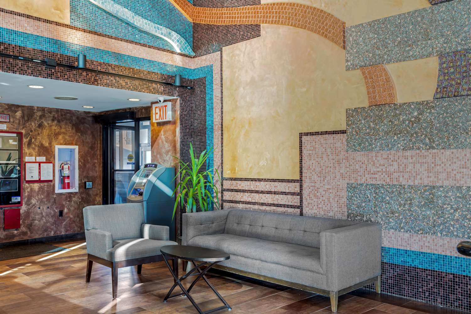 Best Western Plus Brooklyn Bay Hotel 3/18