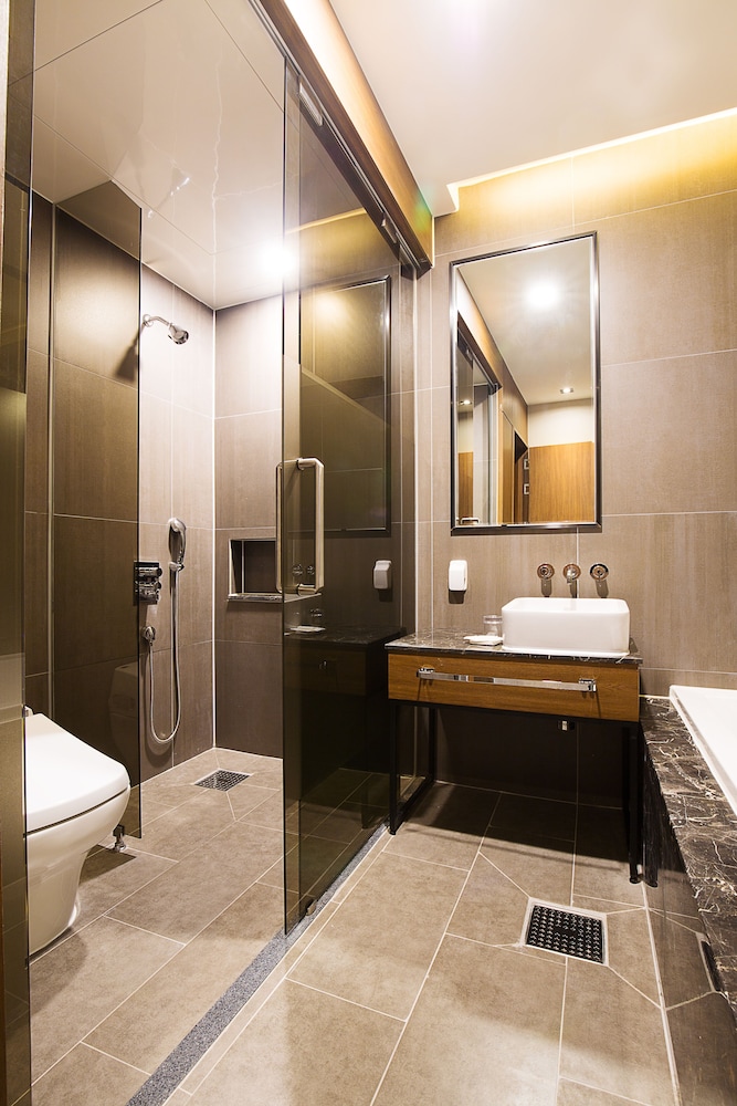 Brown Dot Hotel Business Busan Station 62/70