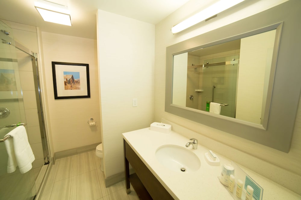 Hampton Inn By Hilton Lloydminster 15/49