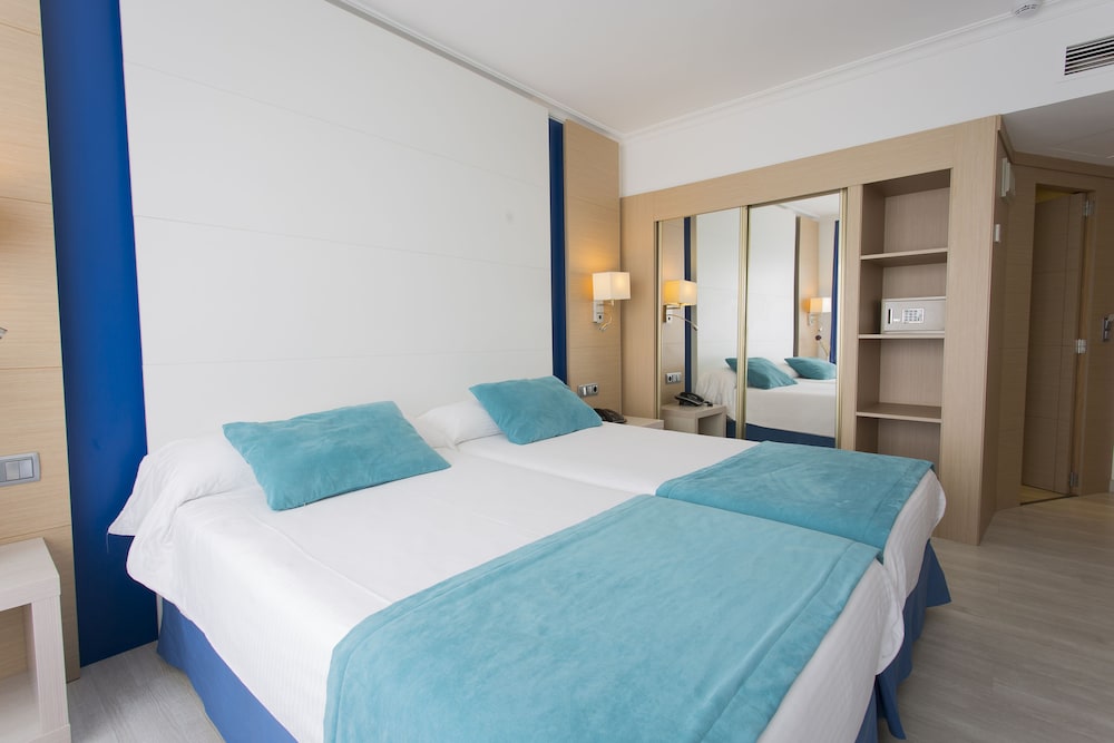 Agua Beach Hotel - Adults Only 17/66